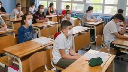 Erhan Afyoncu'dan 'Okulları mutlaka açmalıyız' yazısı!