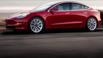 Tesla Model 3'ün fiyatında indirim yaptı