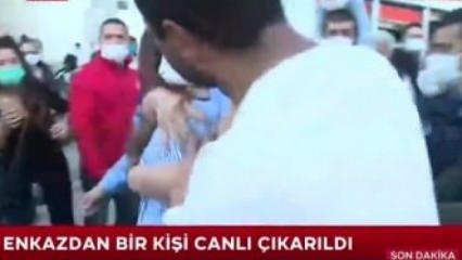 Canlı yayında enkaz altından kurtarılan kişinin sevdikleriyle kavuşma anı