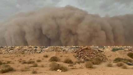 Suudi Arabistan'ı kum fırtınası vurdu