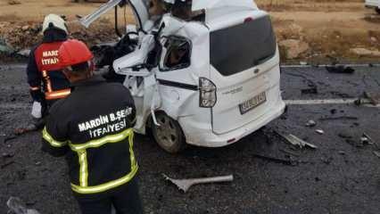 Mardin'de hafif ticari araçla kamyon çarpıştı: 1 ölü 2 yaralı