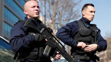 Fransa'da siyahi müzisyeni darbeden 2 polise tutuklama