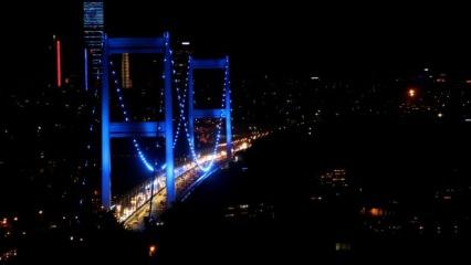 FSM Köprüsü maviye büründü