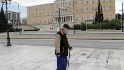 Yunanistan'daki karantina bir hafta daha uzatıldı