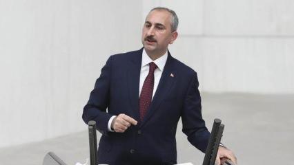 Adalet Bakanı Gül: Türk yargısının FETÖ’cü hainlerle mücadelesi devam edecektir