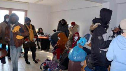 Foça açıklarında 31 kaçak göçmen kurtarıldı