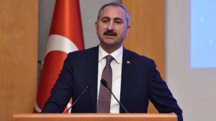 Adalet Bakanı Gül'den yeni yıl mesajı