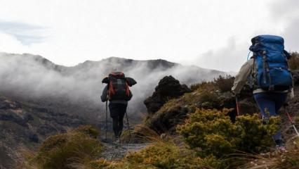 Endişelerden uzak Yeni Zelanda'nın Tongariro Milli Parkı'nda günübirlik gezi