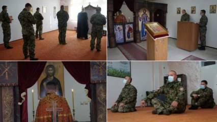 Müslüman ve Ortodoks askerler aynı çatı altında ibadet ediyor