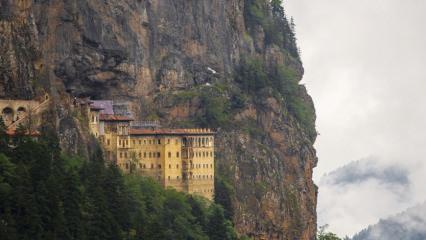Trabzon'dan yeni turizm sezonu için hazırlık! Sümela Manastırı çevresi değişiyor