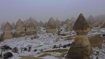 Kapadokya'nın kar manzaraları turistleri büyüledi