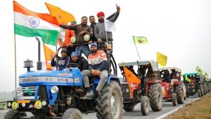 Hindistan'da traktörlü eylem yapan çiftçilere polis müdahale etti