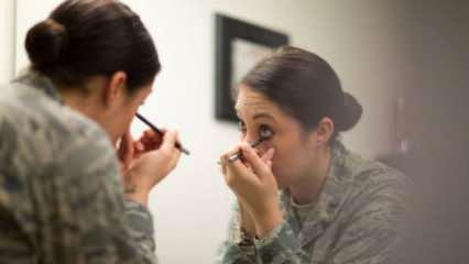 ABD'de ordudaki kadınlara oje ve ruj serbestisi