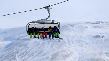 Türkiye'nin en yüksek kayak tesisi adrenalin tutkunlarının yeni gözdesi