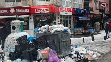 Kadıköy Belediyesi'nde çöp dağları yükseliyor