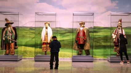 Kazakistan Milli Müzesi 200 bine yakın tarihi eseri sanal ortamda sergiliyor
