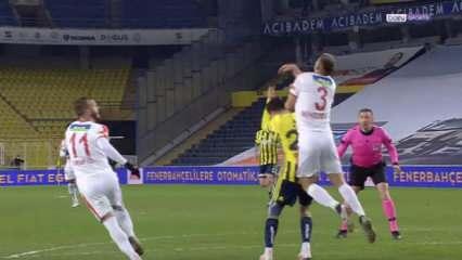 Gecenin tartışmalı pozisyonu! "&Ccedil;ok net penaltı"