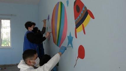 Gönüllü öğrenciler omuz omuza verip 19 köy okulunu renklendirdi