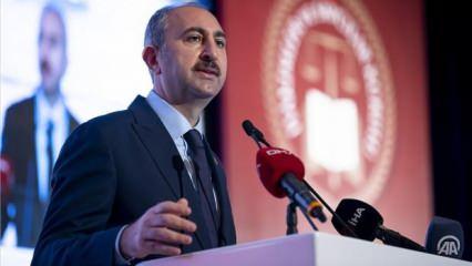 Adalet Bakanı Gül: Adliyenin kapısı adaletin kapısıdır