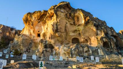 'Frigya'nın kalbi' kaya mezarlar tarih severleri cezbediyor