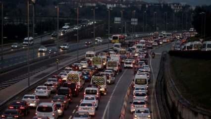 İstanbul'da trafikte sabah yoğunluğu!