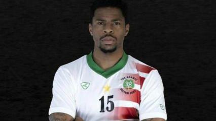 Donk, Surinam'da 2. maçında da gol attı!