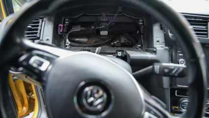 Otomobilindeki 'hayalet g&ouml;sterge' panelini &ccedil;aldılar!