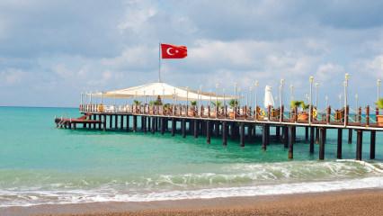 Türkiye "güvenli ve sağlıklı" imkanlarıyla turizm sezonuna hazır