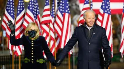 ABD First Lady'si Biden'dan uçaktaki gazetecilere 1 Nisan şakası