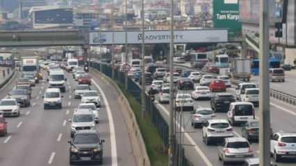 İstanbul'da kısıtlama öncesi trafik yoğunluğu yüzde 65 oldu