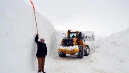 'Kar Kaplanları'nın 6 metre karla zorlu mücadelesi