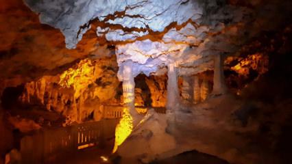 Türkiye'nin turizme açılan ilk mağarasında gizemli galeriler keşfediliyor