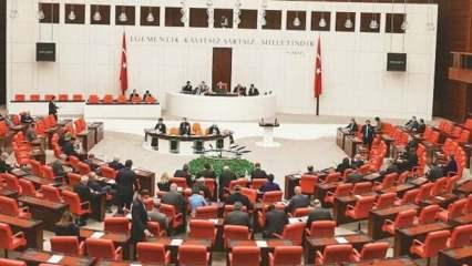 AK Parti Grup Başkanvekili Cahit Özkan'dan oylama krizine cevap
