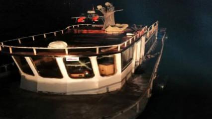 Van Gölü'nde bir teknede 20 düzensiz göçmen yakalandı