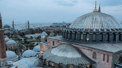 Ayasofya Camii'nin minaresinden İstanbul manzarası