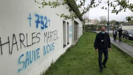 Fransa İçişleri Bakanı Darmanin’den cami saldırılarına tepki