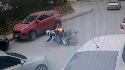 Başakşehir’de motokurye, aracın altında kalmaktan saniyelerle kurtuldu