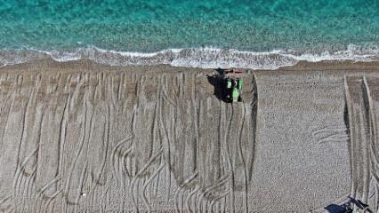Dünyaca ünlü Konyaaltı Sahili sezona hazırlanıyor