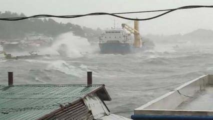 Filipinler'de "tayfun" alarmı: 68 bin kişi evlerini terk etti