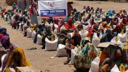 Türk derneği Çad'da 250 aileye gıda paketi dağıttı