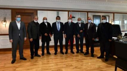 Trabzon Belediye Başkanı Zorluoğlu Of ilçesinin muhtarlarını kabul etti