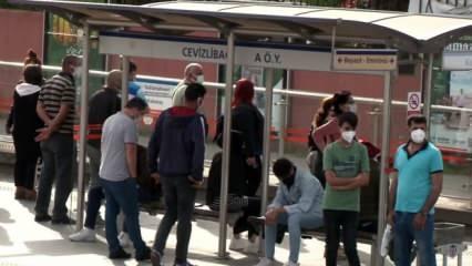 İstanbul’da toplu taşıma duraklarında yoğunluk