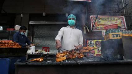 Ramazanı geleneksel sokak yiyecekleri süslüyor