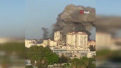 Gazze'de dehşete düşüren bombardıman anı!