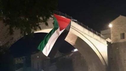 Mostar Köprüsü'nde Filistin bayrağı dalgalandı