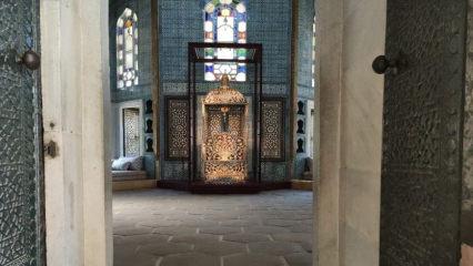 Topkapı Sarayı'nın "Merasim tahtları" ziyarete açıldı 