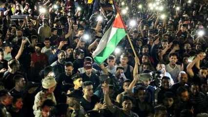 Gazze ve Batı Şeria'daki Filistinli gençlerden ateşkes sevinci