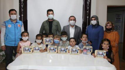 Erzurumlu minikler biriktirdikleri paraları Filistinli çocuklara bağışladı