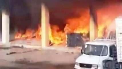 Şanlıurfa hal pazarında korkutan yangın: Tonlarca ürün zarar gördü