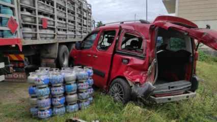 Tüp dolu kamyonet oto galeriye daldı: 7 araç zarar gördü